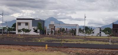 Gallery Cover Image of Sq.ft Residential Plot for buy in Saravanampatty for 1500000