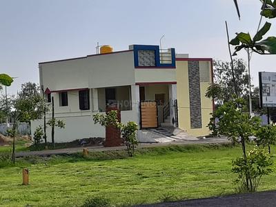 Gallery Cover Image of 800 Sq.ft 2 BHK Villa for buy in Mannivakkam for 3500000