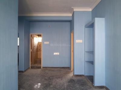 Gallery Cover Image of 680 Sq.ft 2 BHK Apartment for buy in Kolathur for 3100000