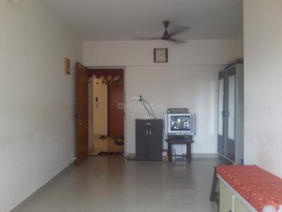 Gallery Cover Image of 600 Sq.ft 1 BHK Apartment for buy in Dadar West for 17500000