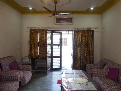Gallery Cover Image of 2520 Sq.ft 3 BHK Apartment for buy in Raj Nagar for 17500000