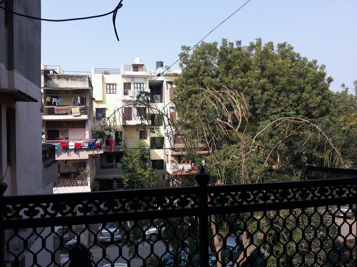 2 BHK 950 Sqft Apartment for sale at Dilshad Garden, New Delhi