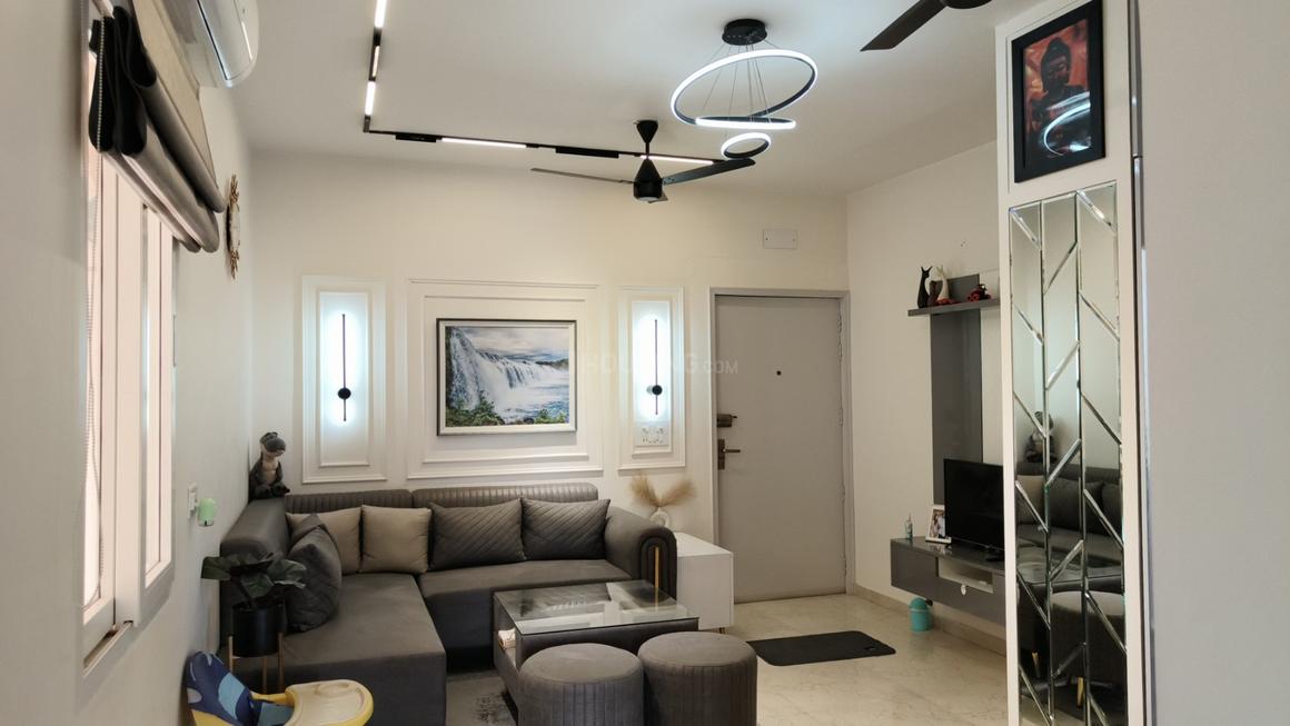 MRG The Balcony - Image 6