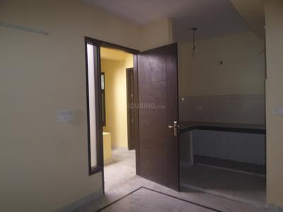 Gallery Cover Image of 700 Sq.ft 1 BHK Apartment for buy in Safdarjung Enclave for 2500000