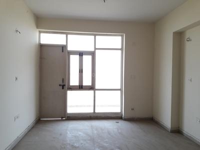Gallery Cover Image of 1250 Sq.ft 2 BHK Apartment for buy in Sector 76 for 3600000