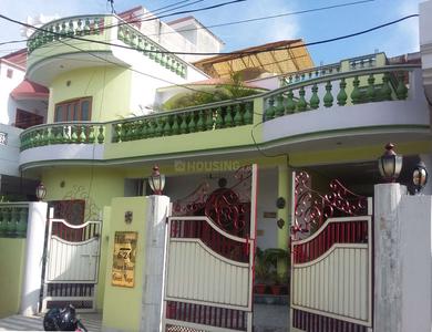 5 BHK Independent House