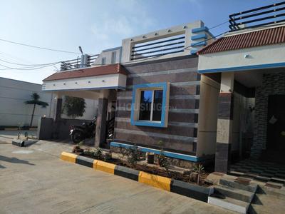 Gallery Cover Image of 1200 Sq.ft 2 BHK Villa for buy in Hosur for 3599000