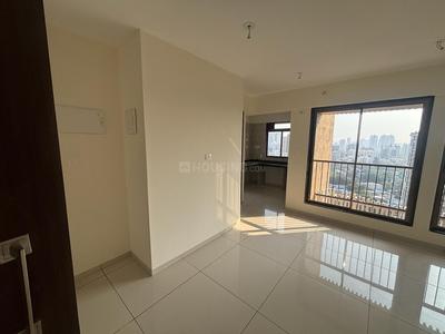 BHK Flat for rent in Goregaon West, Western Suburbs 950 Sqft