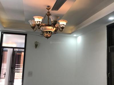 Gallery Cover Image of 900 Sq.ft 2 BHK Independent Floor for buy in Sector 105 for 2400000