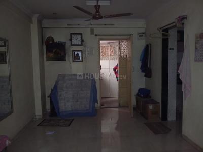 Gallery Cover Image of 340 Sq.ft 1 RK Apartment for buy in Kandivali West for 3900000
