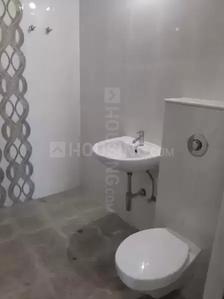 मिरा रोड ईस्ट में जया माम में कॉमन बाथरूम की तस्वीर