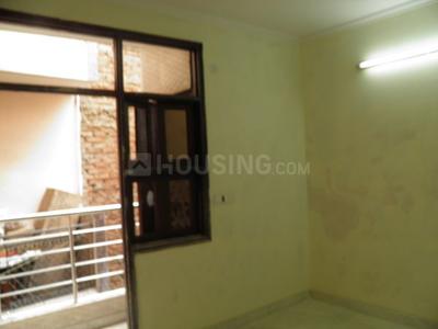 Gallery Cover Image of 650 Sq.ft 2 BHK Independent Floor for buy in Shakarpur Khas for 3000000