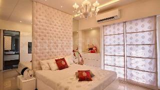 Gallery Cover Image of 1050 Sq.ft 2 BHK Apartment for buy in Siddharth Nagar Swami Vivekanand CHSL, Goregaon West for 14000000