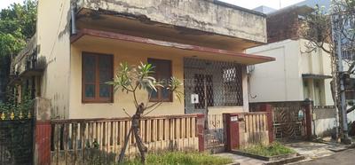 Gallery Cover Image of 1800 Sq.ft 3 BHK Independent House for buy in Salt Lake City for 16000000