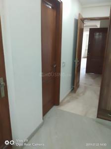 Gallery Cover Image of 1650 Sq.ft 3 BHK Apartment for rent in Sector 5 Dwarka for 30000