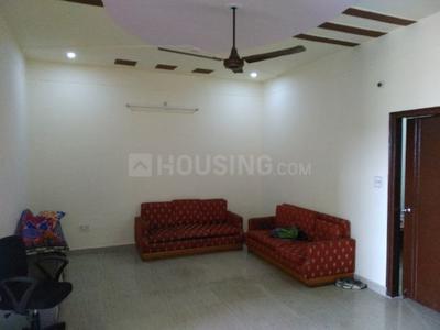 Gallery Cover Image of 1350 Sq.ft 3 BHK Apartment for buy in Modipuram for 2500000