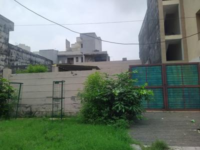 Gallery Cover Image of 5000 Sq.ft 3 BHK Independent House for buy in Sector 50 for 35000000