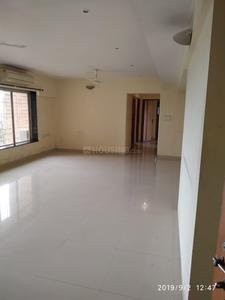 Gallery Cover Image of 2000 Sq.ft 3 BHK Apartment for rent in Andheri West for 125000