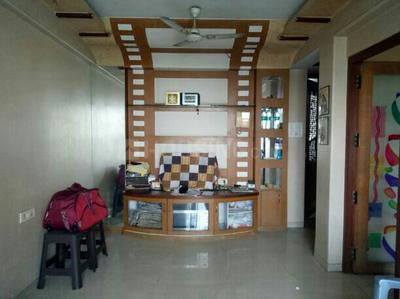 Gallery Cover Image of 750 Sq.ft 1 BHK Apartment for rent in Blue Bell Apartments, Chembur for 30000