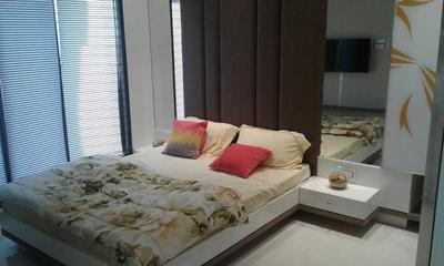 Gallery Cover Image of 650 Sq.ft 1 BHK Apartment for buy in Mazgaon for 25500000