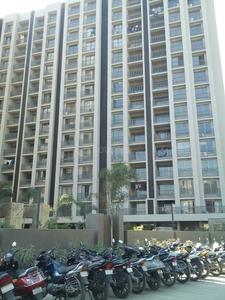Gallery Cover Image of 1327 Sq.ft 3 BHK Apartment for buy in Prahlad Nagar for 8000000