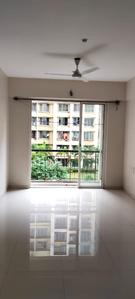 Gallery Cover Image of 1200 Sq.ft 3 BHK Apartment for rent in Sheth Creators Vasant Fiona, Thane West for 40000