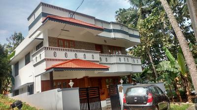 Gallery Cover Image of 2500 Sq.ft 4 BHK Independent House for buy in Pongumoodu for 10000000
