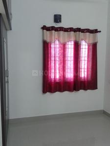 Gallery Cover Image of 900 Sq.ft 2 BHK Apartment for buy in Thoraipakkam for 4700000