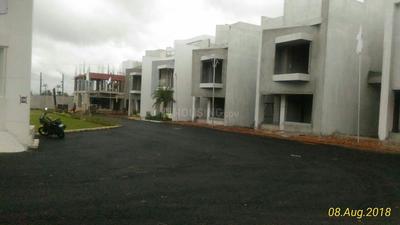 4 BHK Apartment