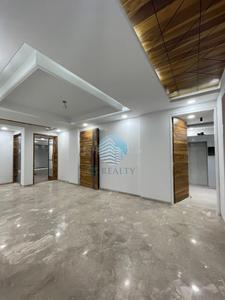 4 BHK इंडिपेंडेंट बिल्डर फ्लोर