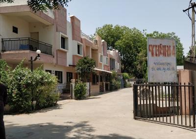 Gallery Cover Image of 1422 Sq.ft 1 BHK Independent House for rent in Ghuma for 10000