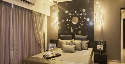 Gallery Cover Image of 1020 Sq.ft 2 BHK Apartment for buy in Kandivali West for 15300000