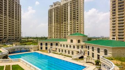 Gallery Cover Image of 3200 Sq.ft 4 BHK Apartment for buy in Sector 150 for 25000000