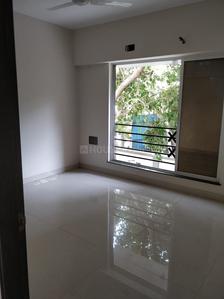 Gallery Cover Image of 575 Sq.ft 1 BHK Apartment for buy in Kandivali West for 10500000