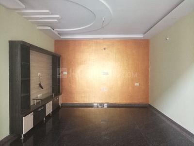 5+ BHK Independent House
