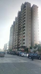 Gallery Cover Image of 1065 Sq.ft 2 BHK Apartment for rent in Ravi Gaurav Excellency, Mira Road East for 16000