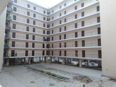 Gallery Cover Image of 225 Sq.ft 1 RK Apartment for buy in Sector 70A for 500000