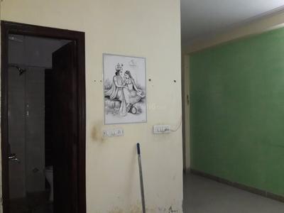 Gallery Cover Image of 450 Sq.ft 1 BHK Apartment for buy in Chhattarpur for 1500000