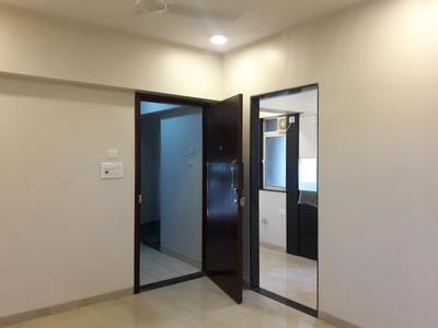 Gallery Cover Image of 730 Sq.ft 1 BHK Apartment for buy in Kandivali East for 7900000