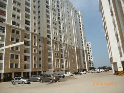 Gallery Cover Image of 692 Sq.ft 1 BHK Apartment for buy in Korattur for 3800000