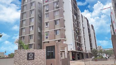 Gallery Cover Image of 1170 Sq.ft 2 BHK Apartment for buy in Thaltej for 5610000