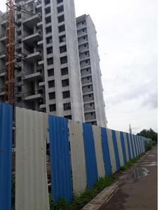 Gallery Cover Image of 1004 Sq.ft 2 BHK Apartment for buy in Hadapsar for 4750000
