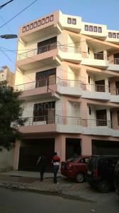 Gallery Cover Image of 1307 Sq.ft 2 BHK Apartment for buy in Gomti Nagar for 5350000
