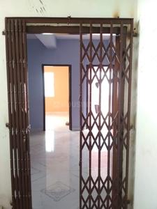 Gallery Cover Image of 800 Sq.ft 2 BHK Apartment for rent in Lake Town for 12500