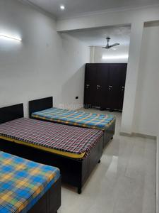 Bedroom Image of Romit PG in Sector 62