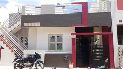 Gallery Cover Image of 1200 Sq.ft 2 BHK Independent House for buy in Sriramapura for 7000000
