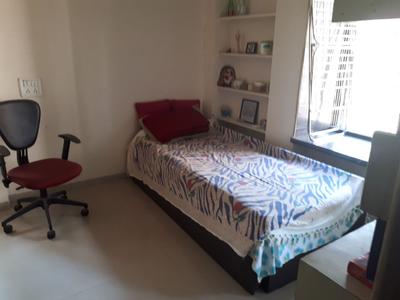 Gallery Cover Image of 550 Sq.ft 2 BHK Apartment for buy in Bandra West for 25000000