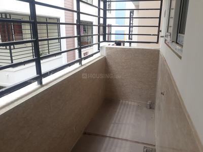 Gallery Cover Image of 1025 Sq.ft 2 BHK Apartment for buy in Mugalivakkam for 5595000