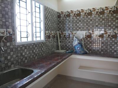 Gallery Cover Image of 900 Sq.ft 2 BHK Independent House for buy in Veppampattu for 2900000