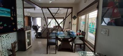 Gallery Cover Image of 4900 Sq.ft 3 BHK Independent Floor for buy in Thaltej for 27000001